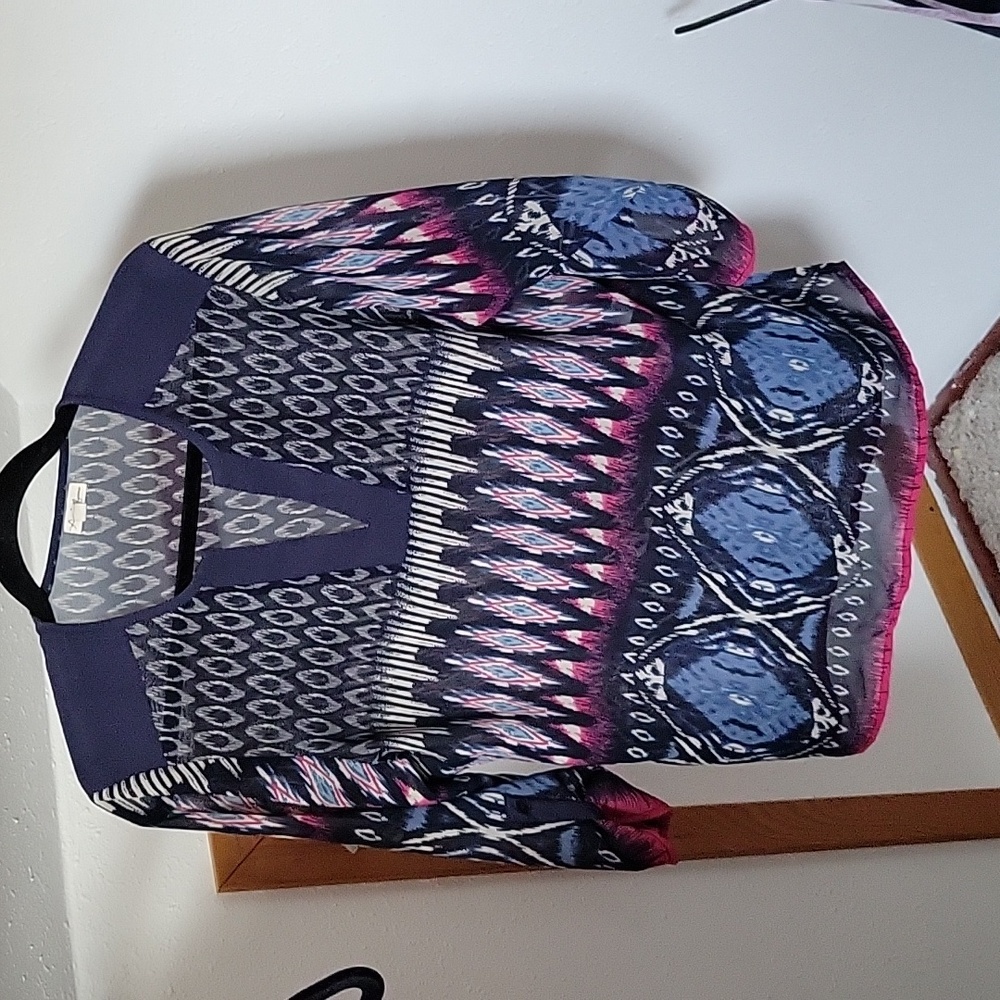 Blue and pink patterned top